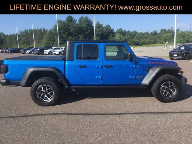 Used 2024 Jeep Gladiator Rubicon w/ Technology Group AWD/4WD image 11
