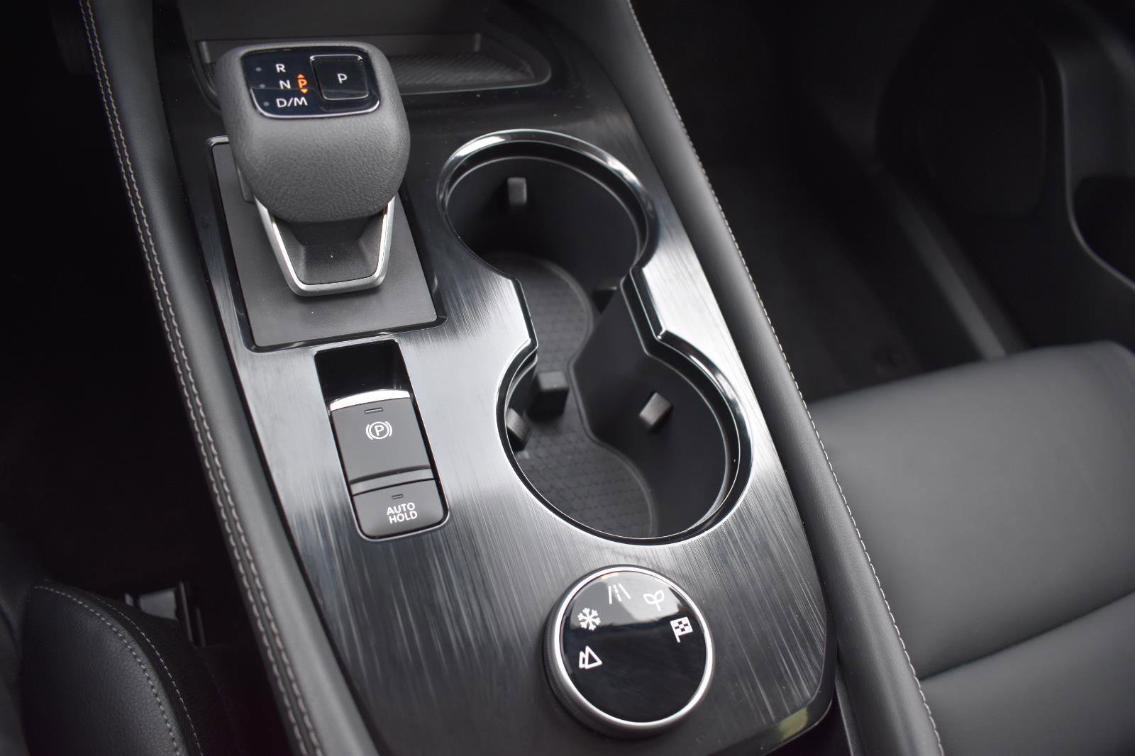 Used 2023 Nissan Rogue SL image 10