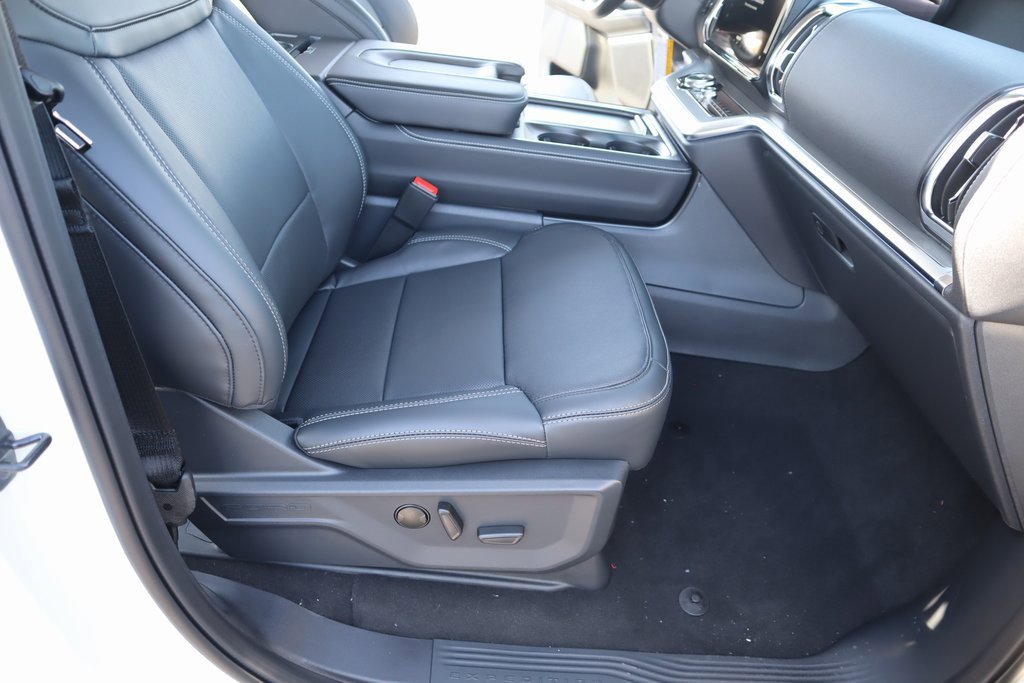 New 2025 Ford Expedition Platinum w/ Driver's Package image 13