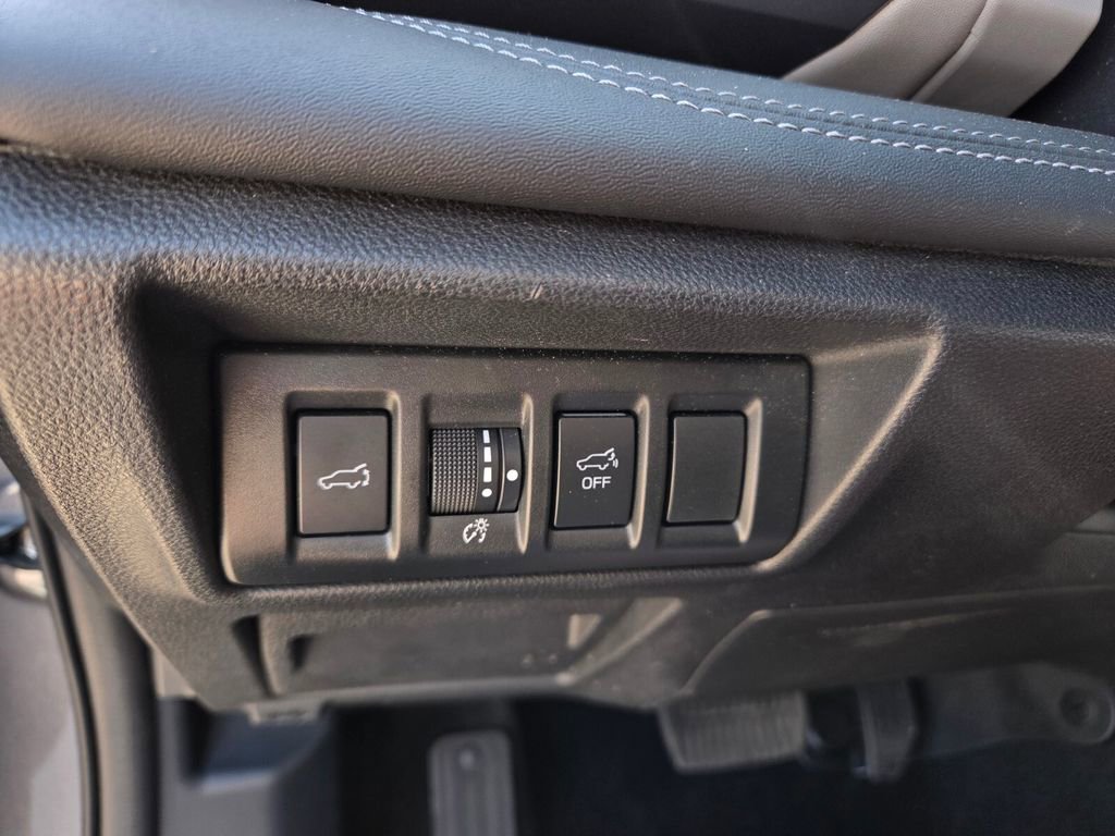 Used 2024 Subaru Outback Limited image 25