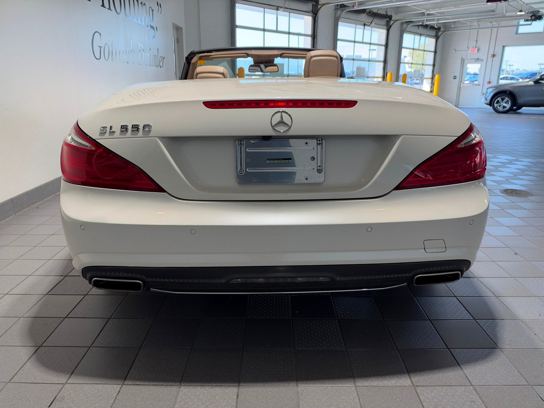 Used 2014 Mercedes-Benz SL 550 image 5