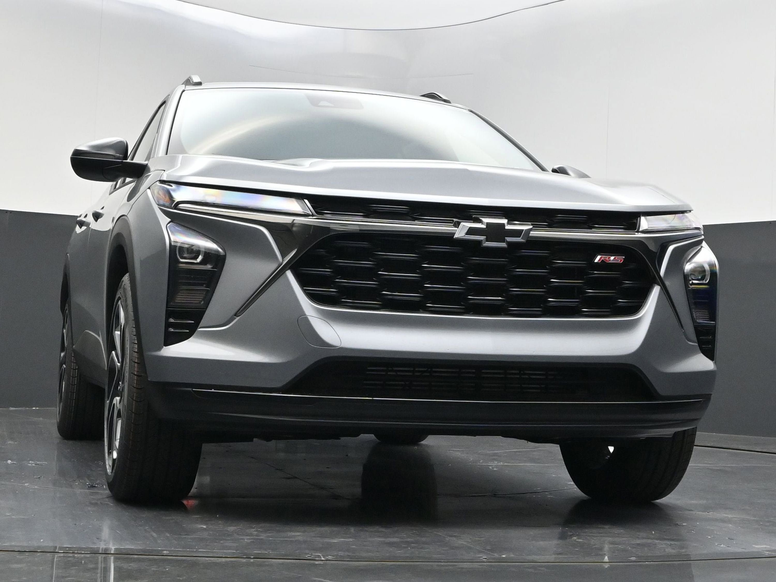 New 2026 Chevrolet Trax RS w/ Sunroof Package FWD image 32