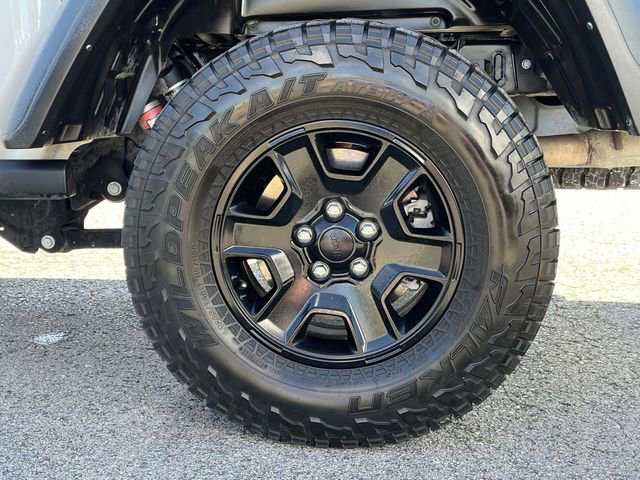Used 2023 Jeep Gladiator Mojave AWD/4WD image 11
