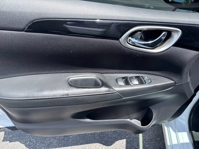 Used 2019 Nissan Sentra SV FWD image 9
