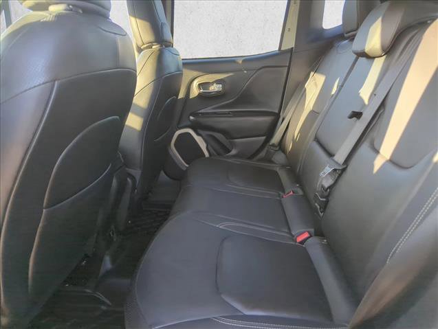 Used 2016 Jeep Renegade Limited image 15