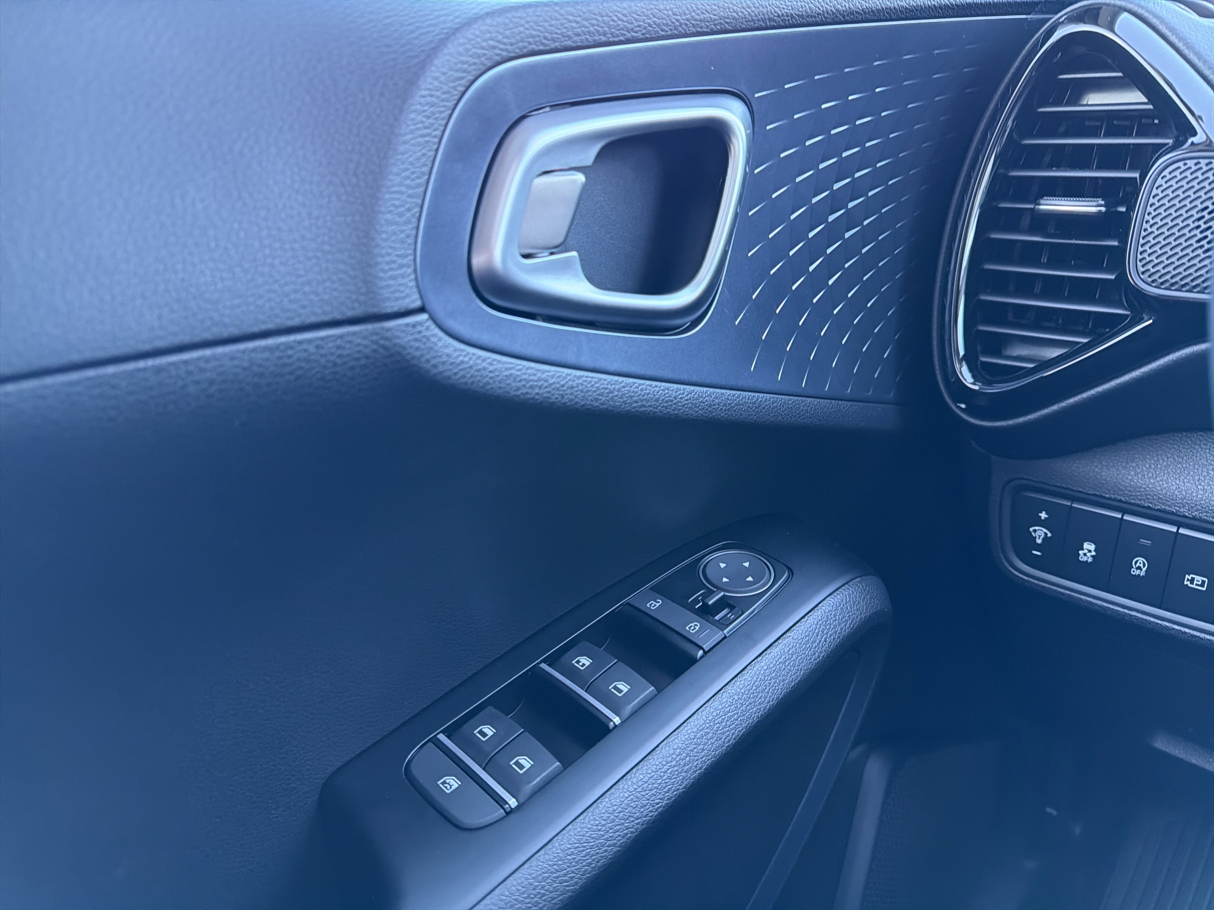 New 2025 Kia Soul EX image 26