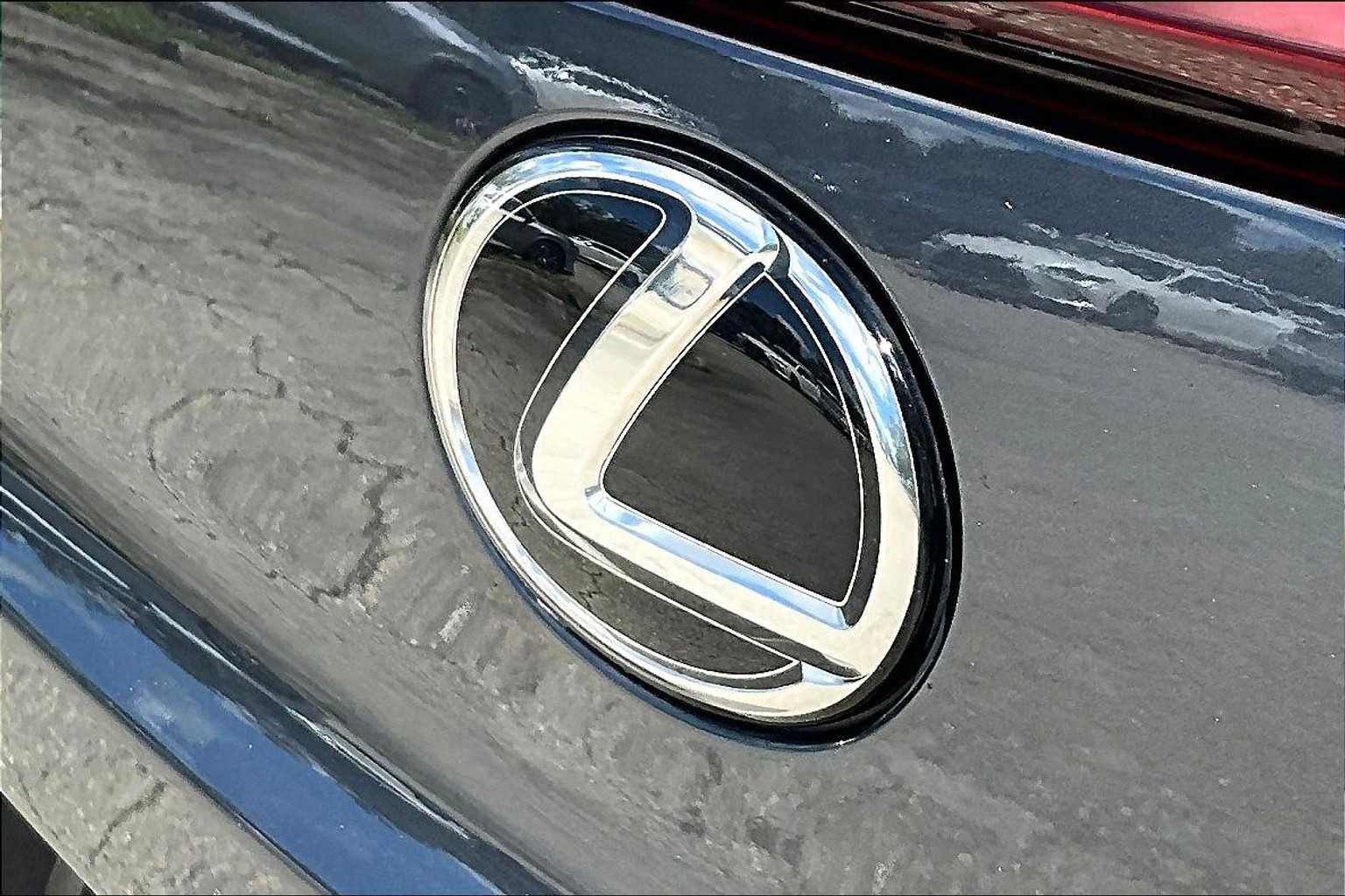 Used 2023 Lexus UX 250h AWD w/ Accessory Package (Z1) image 30