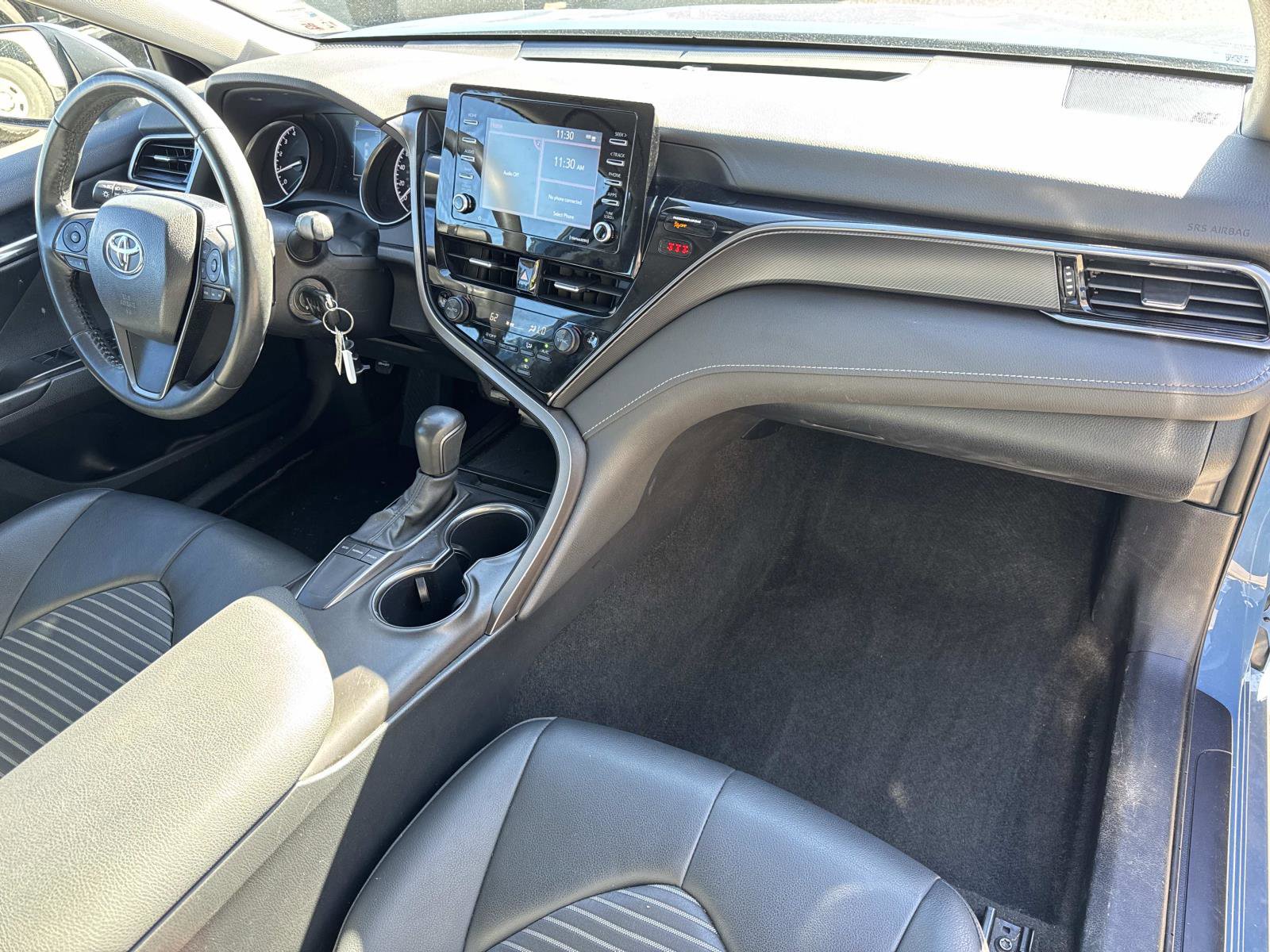 Used 2024 Toyota Camry SE image 12