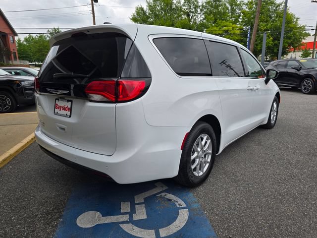 New 2027 Chrysler Pacifica LX FWD image 39