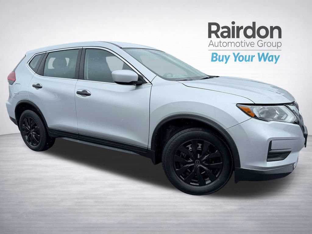 Used 2018 Nissan Rogue S AWD/4WD image 1