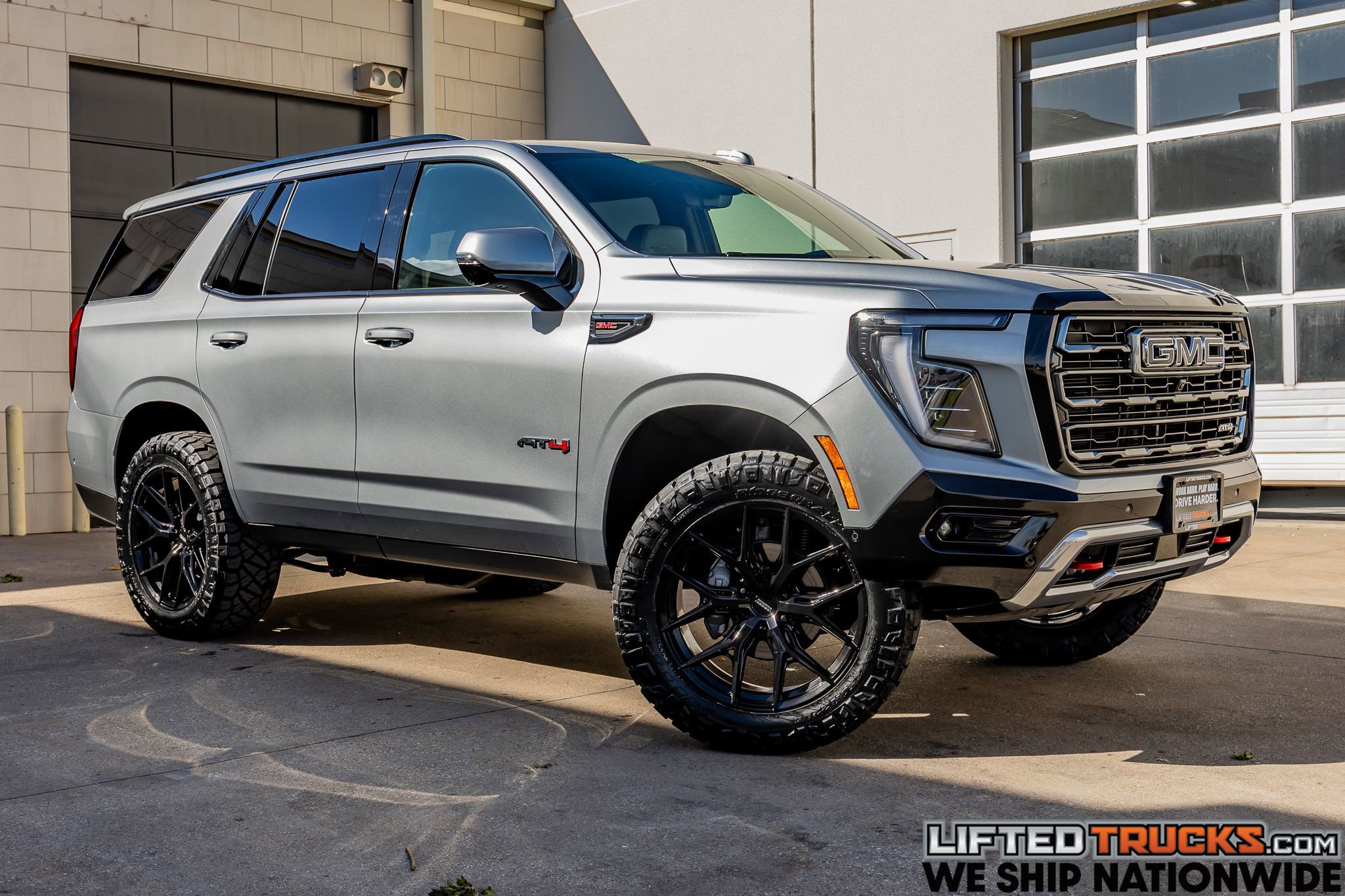 Used 2025 GMC Yukon AT4 w/ Premium Trailering Package image 1