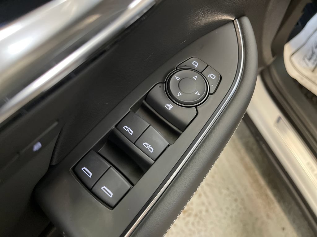 Used 2026 Buick Envision Preferred AWD/4WD image 16