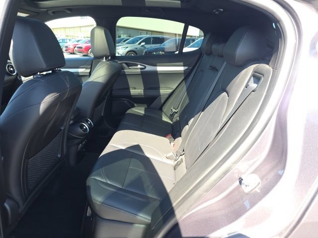 Used 2024 Alfa Romeo Stelvio Ti AWD/4WD image 34