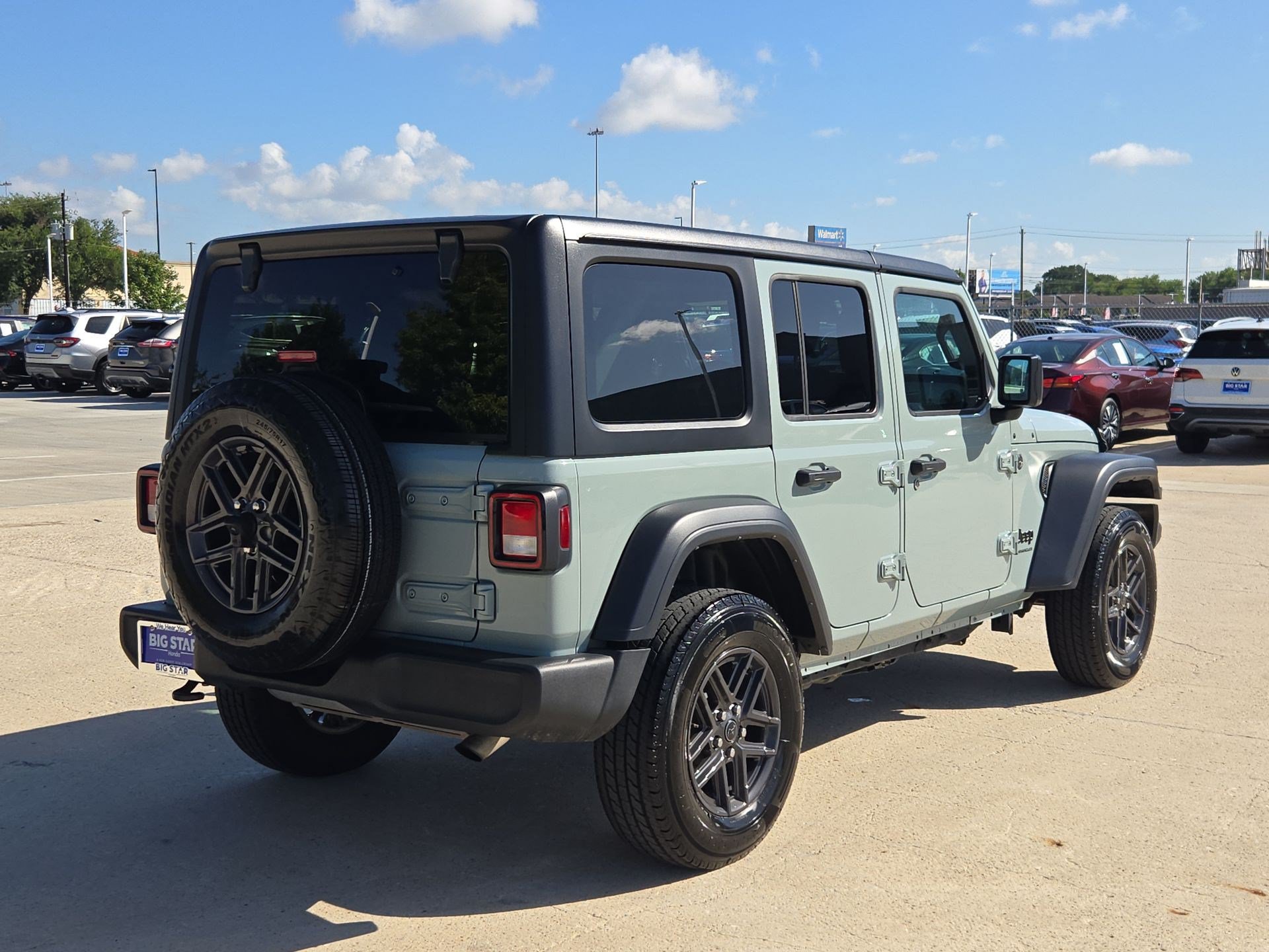 Used 2024 Jeep Wrangler Unlimited Sport AWD/4WD image 3