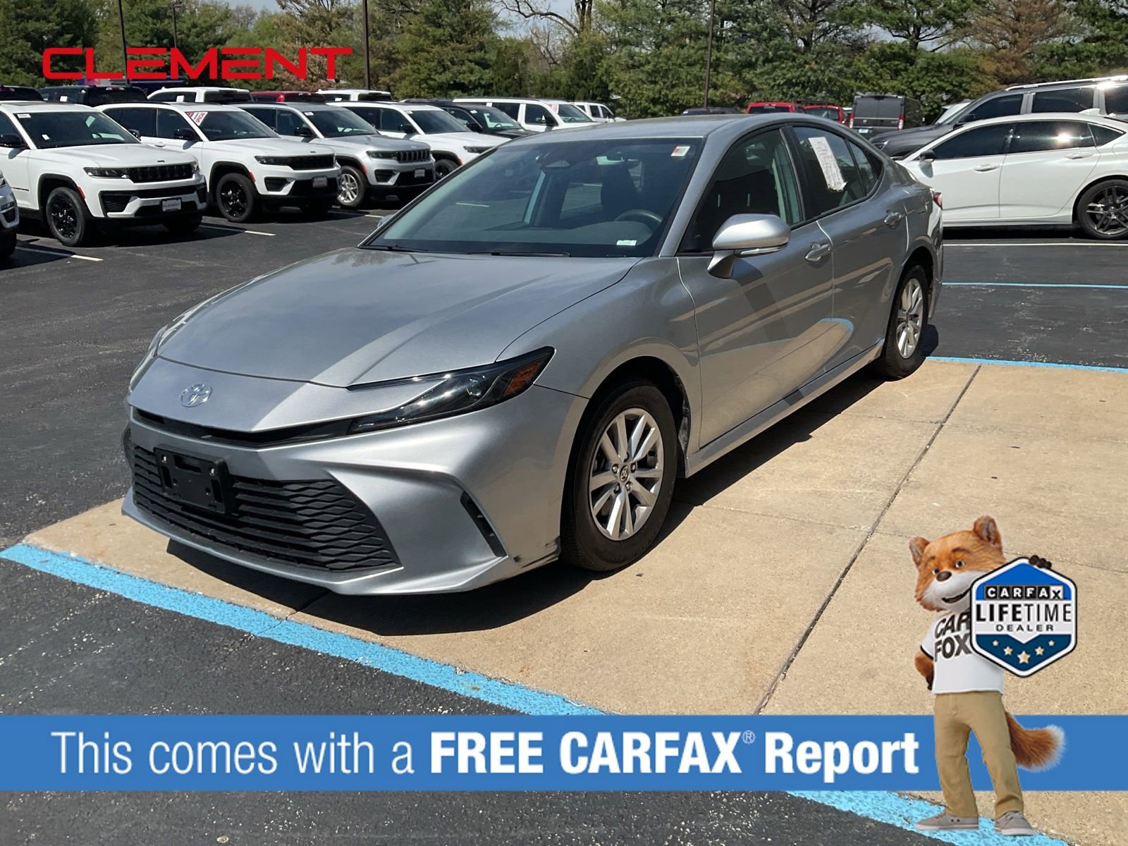 Used 2025 Toyota Camry LE FWD image 1