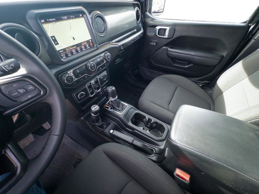 Used 2023 Jeep Wrangler Willys 4xe w/ Sun & Screen Package image 20