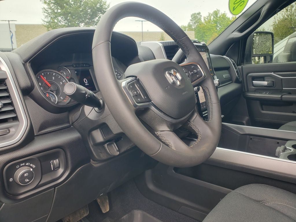 Used 2025 RAM 2500 Big Horn AWD/4WD image 10