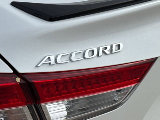 Used 2022 Honda Accord Sport image 11