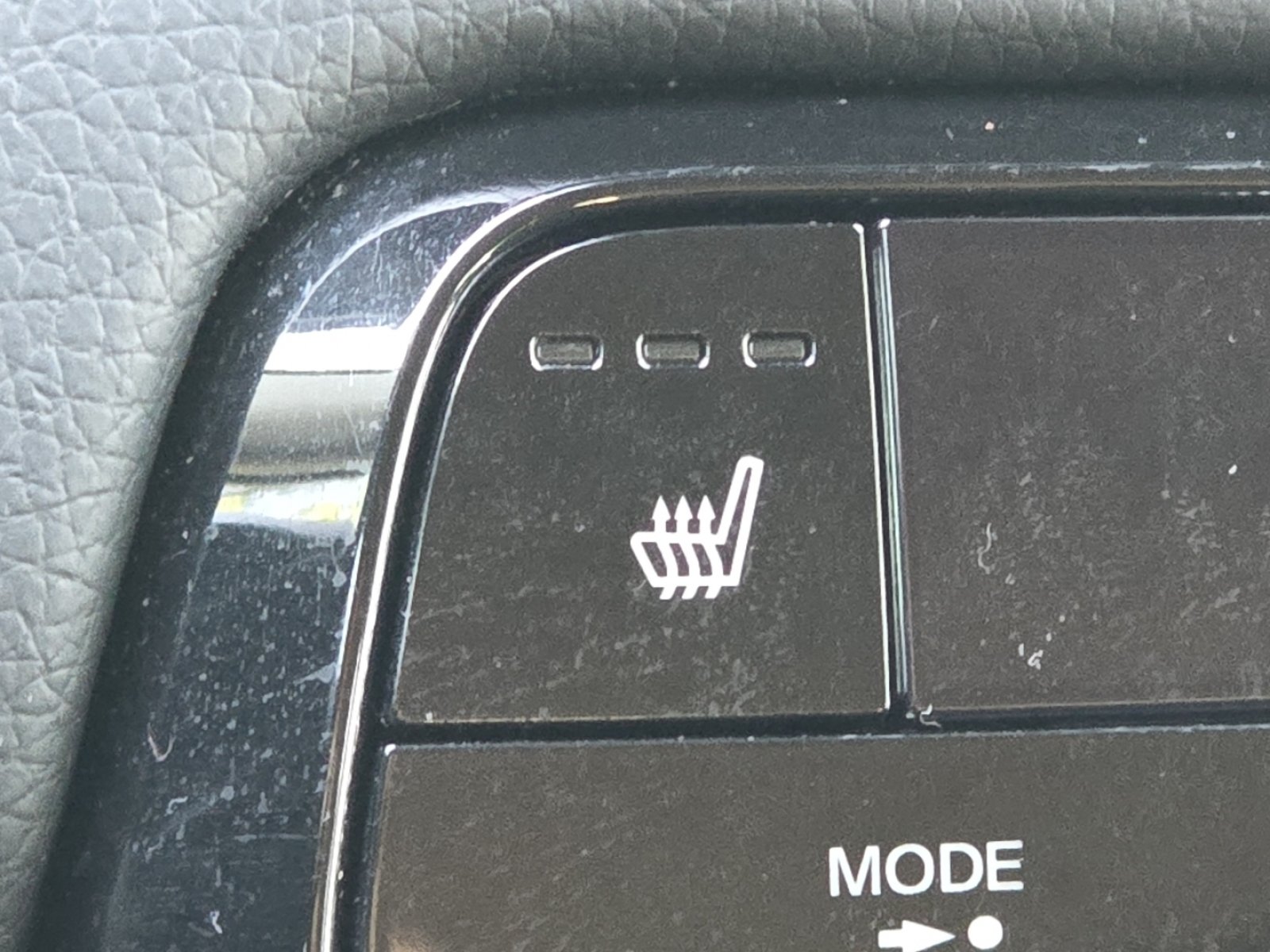 Certified 2023 Honda Pilot Touring image 9