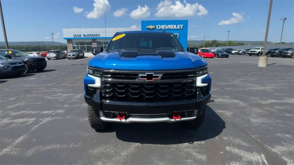 Certified 2023 Chevrolet Silverado 1500 ZR2 w/ Technology Package image 3