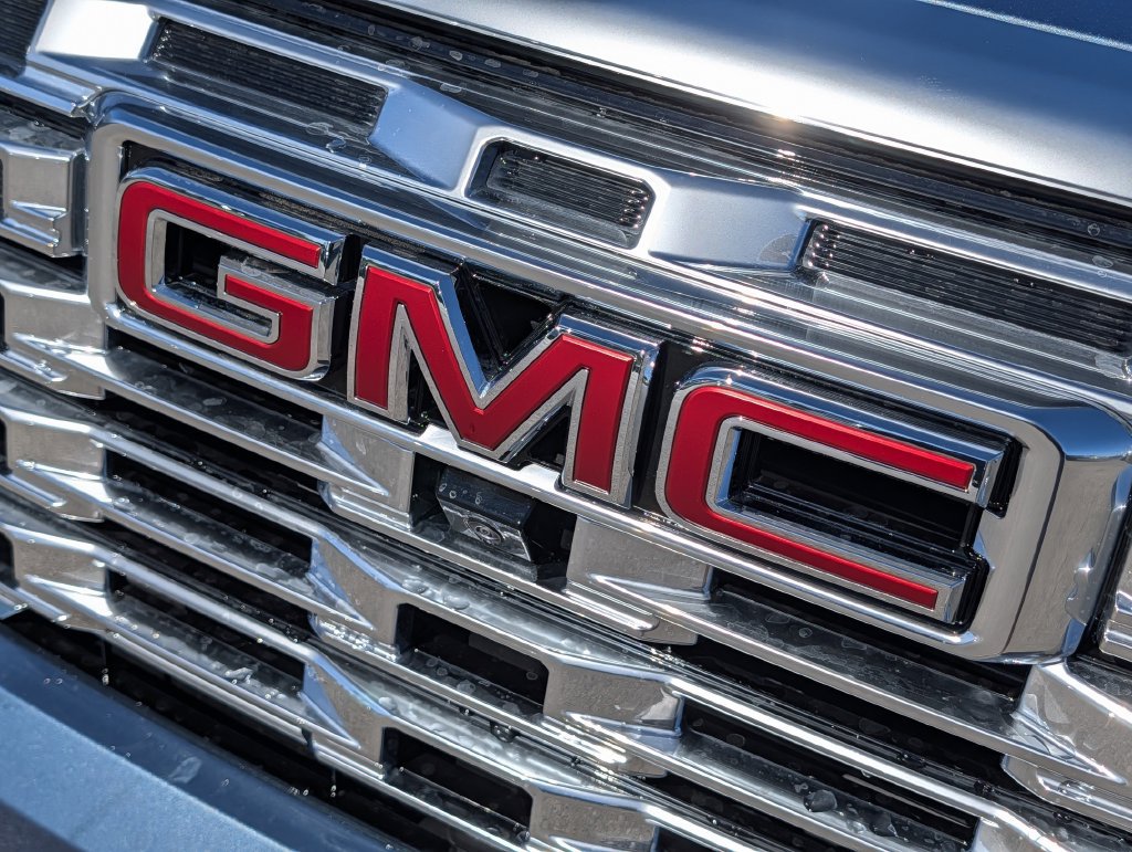 New 2027 GMC Terrain Denali w/ LPO, Floor Liner Package AWD/4WD image 36