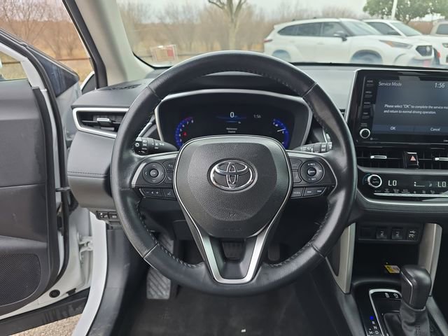 Used 2022 Toyota Corolla Cross XLE image 15