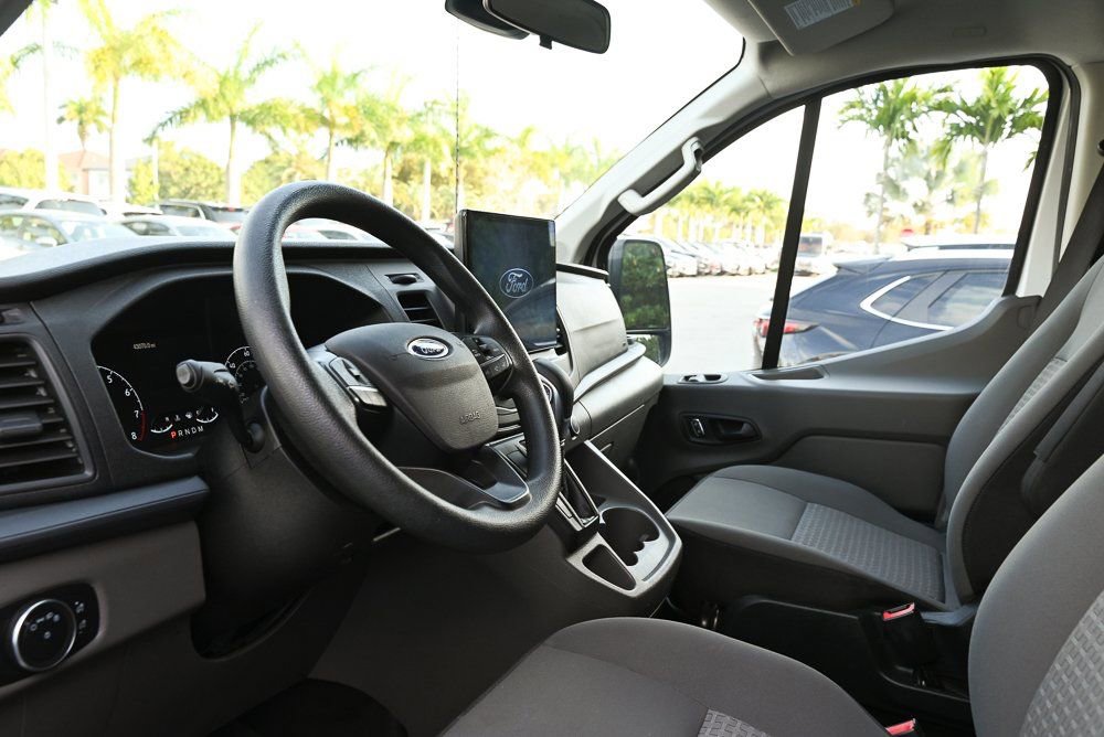 Used 2022 Ford Transit 350 XLT image 12