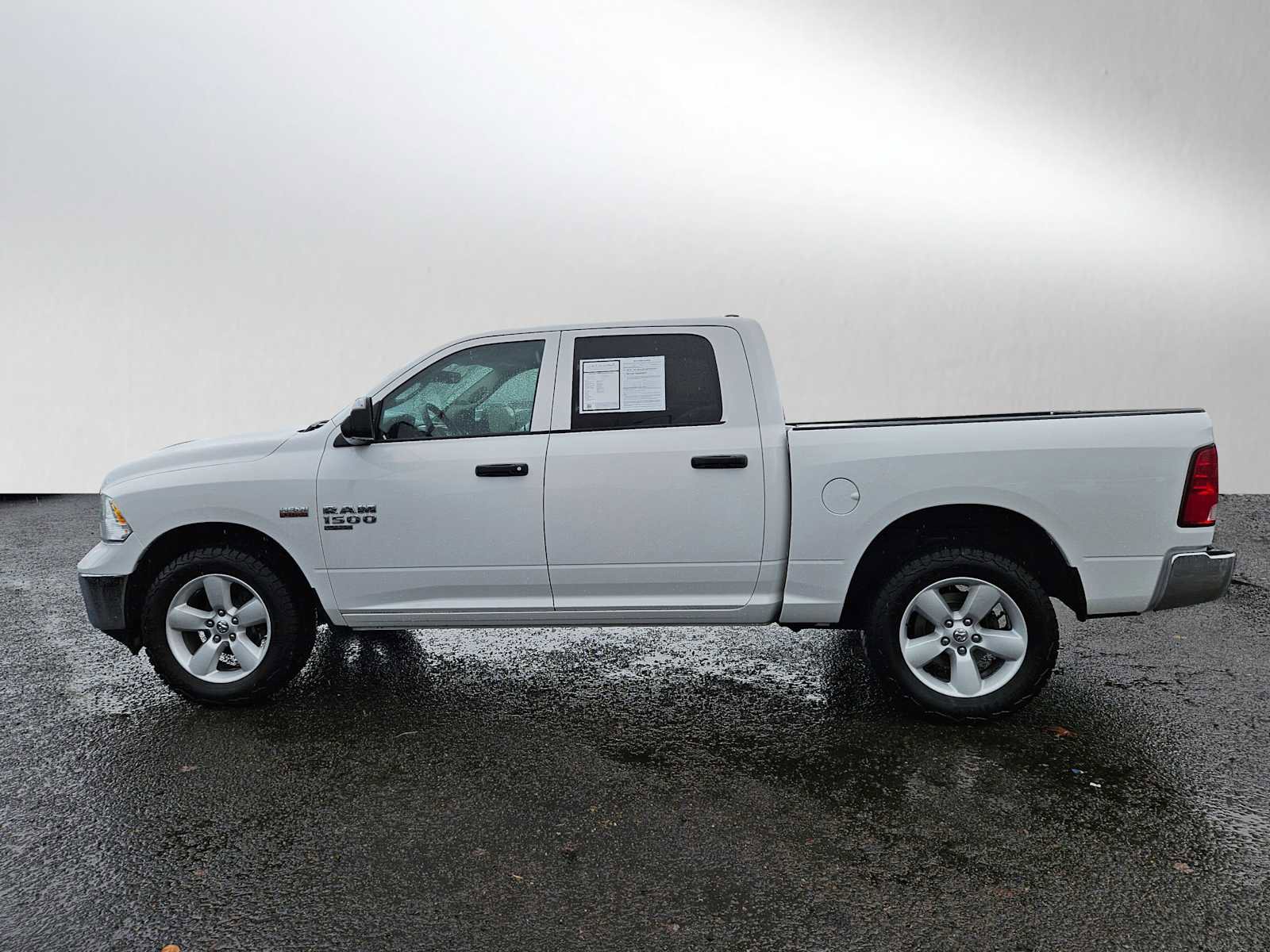 Used 2023 RAM 1500 Classic SLT image 6