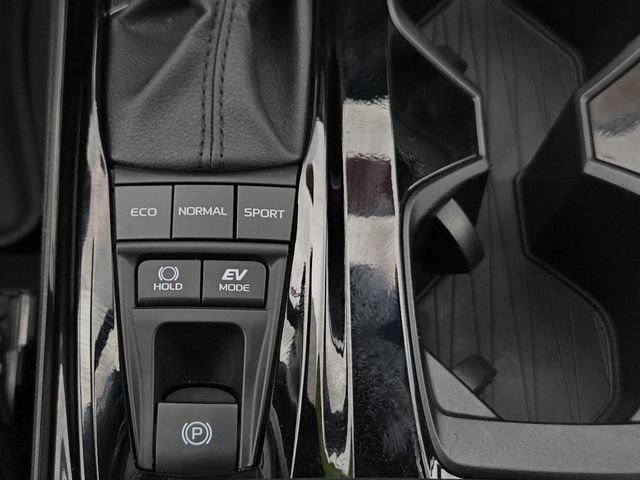 Certified 2025 Toyota Camry XSE FWD image 19