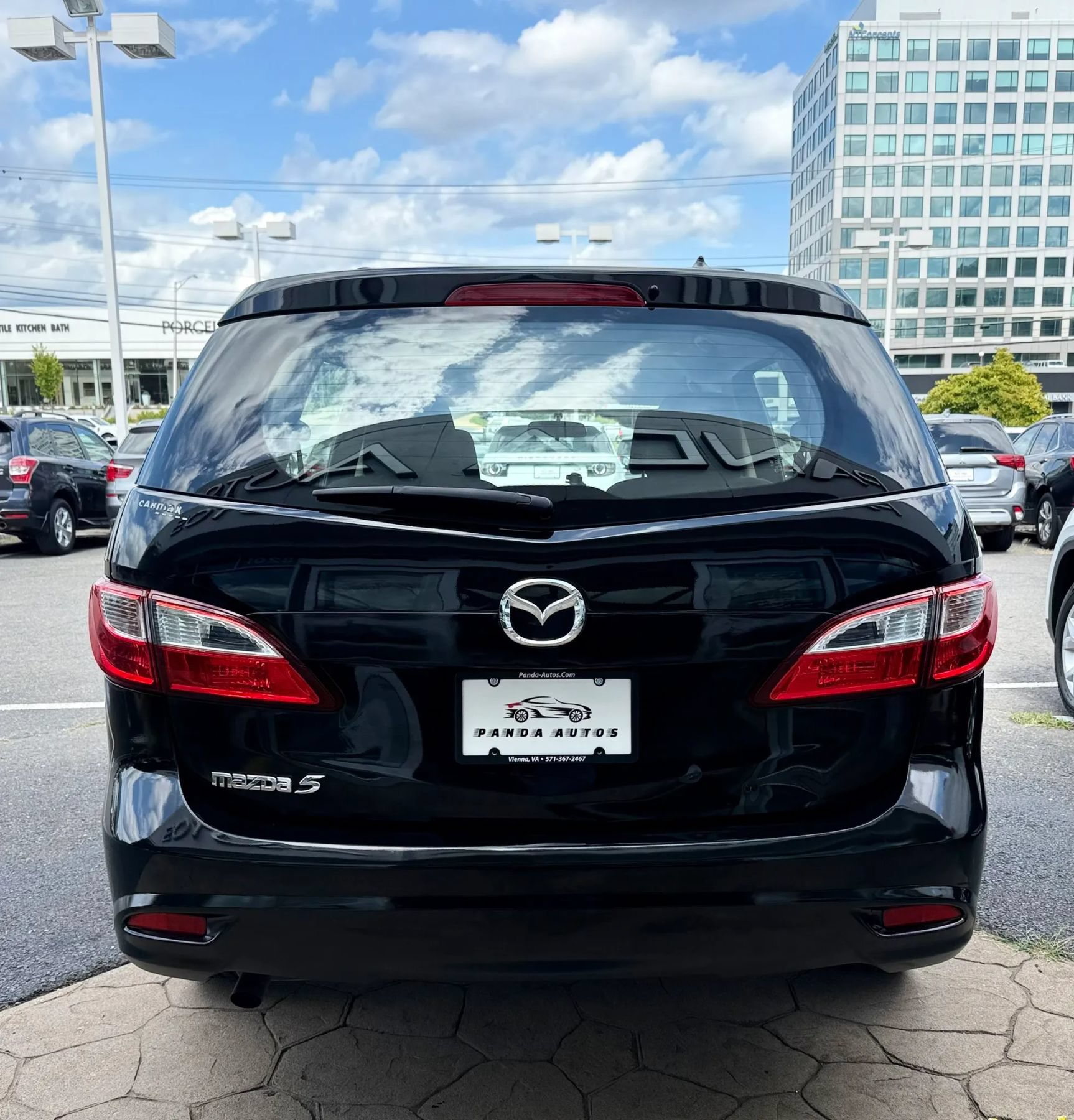 Used 2014 MAZDA MAZDA5 Sport FWD image 6