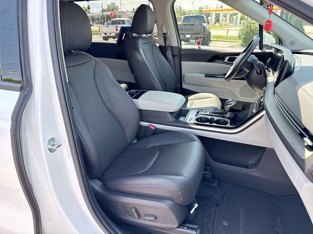 Used 2024 Kia Carnival SX FWD image 26