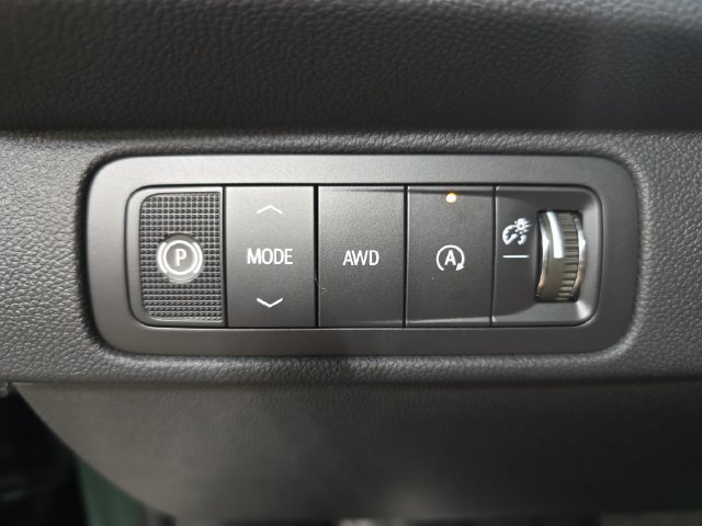 New 2027 Chevrolet Traverse RS w/ LPO, Floor Liner Package AWD/4WD image 28
