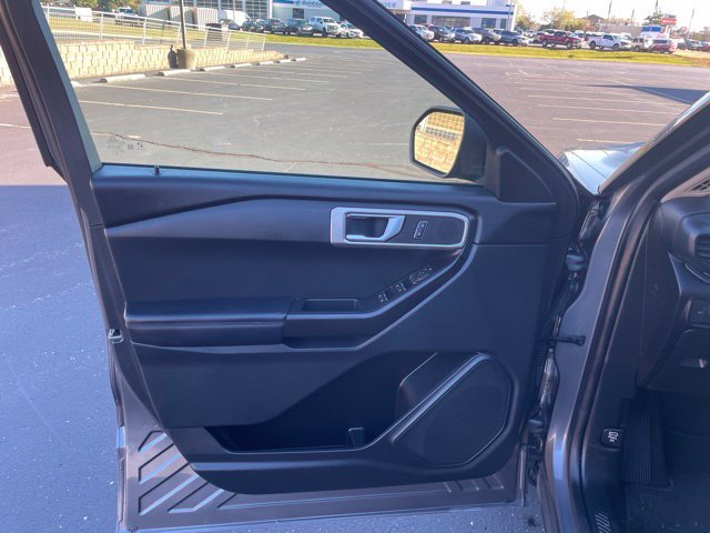 Used 2021 Ford Explorer 4WD image 15