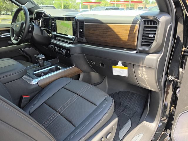 New 2026 Chevrolet Silverado 1500 High Country AWD/4WD image 15