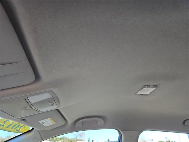 Used 2012 Nissan Leaf SL image 29