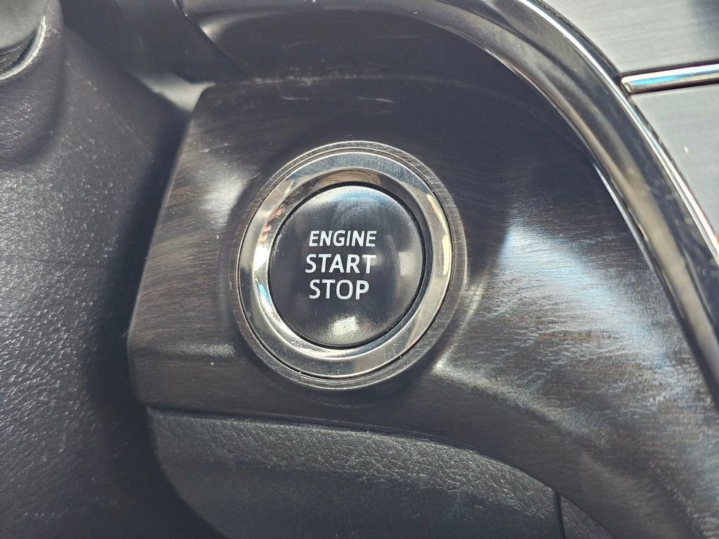 Used 2016 Toyota Avalon Limited image 33