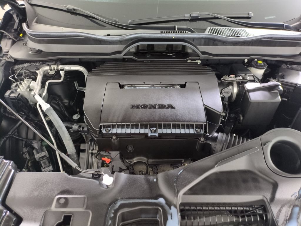 Certified 2025 Honda Pilot Sport image 24