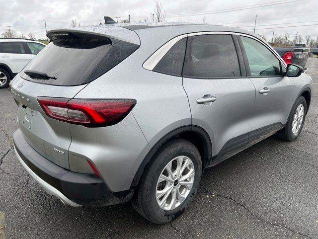 Used 2024 Ford Escape Active AWD/4WD image 3