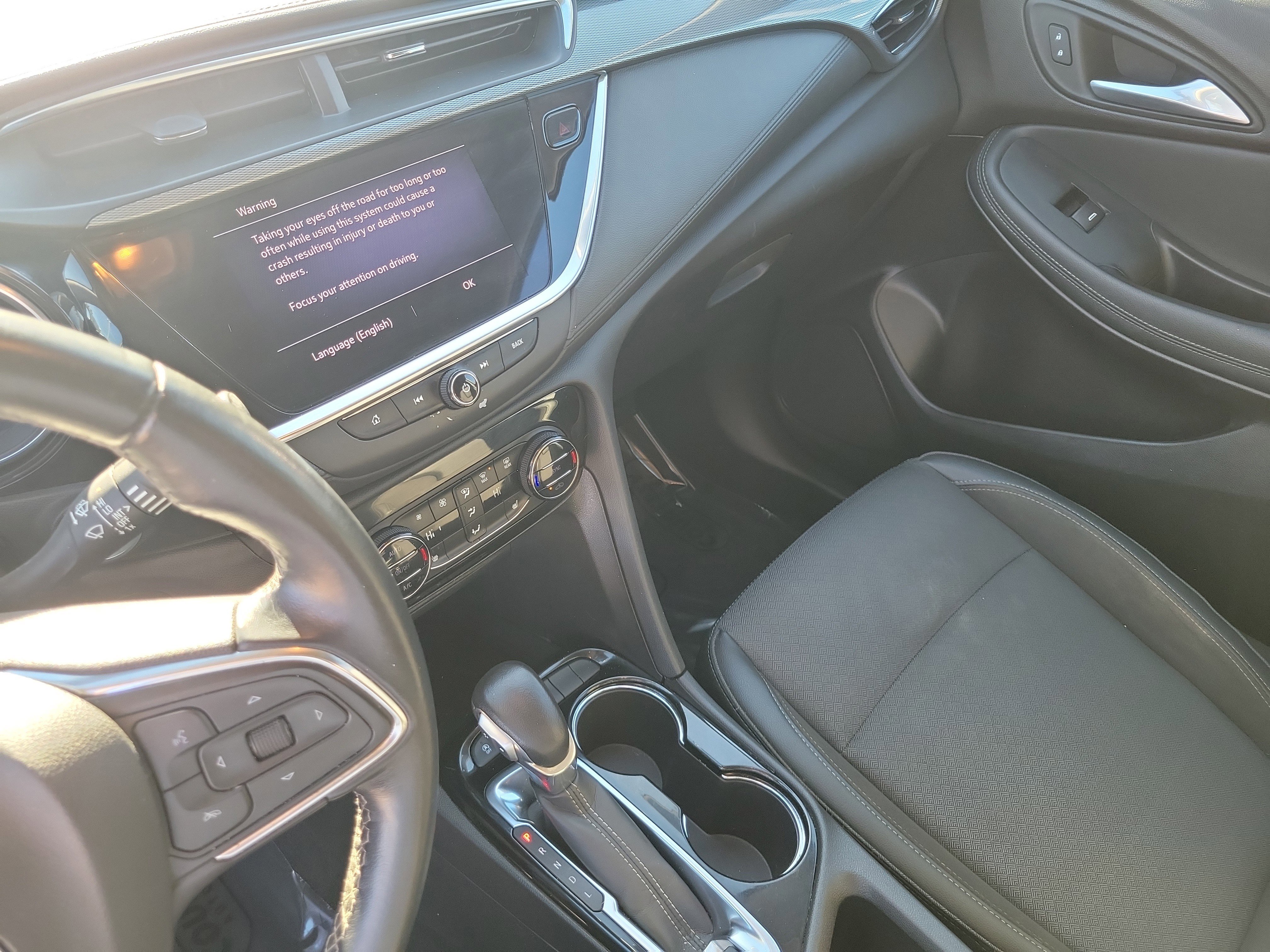 Used 2022 Buick Encore GX Select image 17