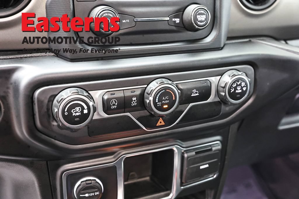 Used 2021 Jeep Wrangler Unlimited Sport AWD/4WD image 19