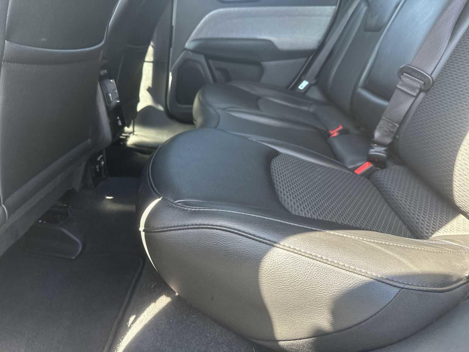 Used 2022 Jeep Compass Latitude w/ Sun and Sound Group image 26