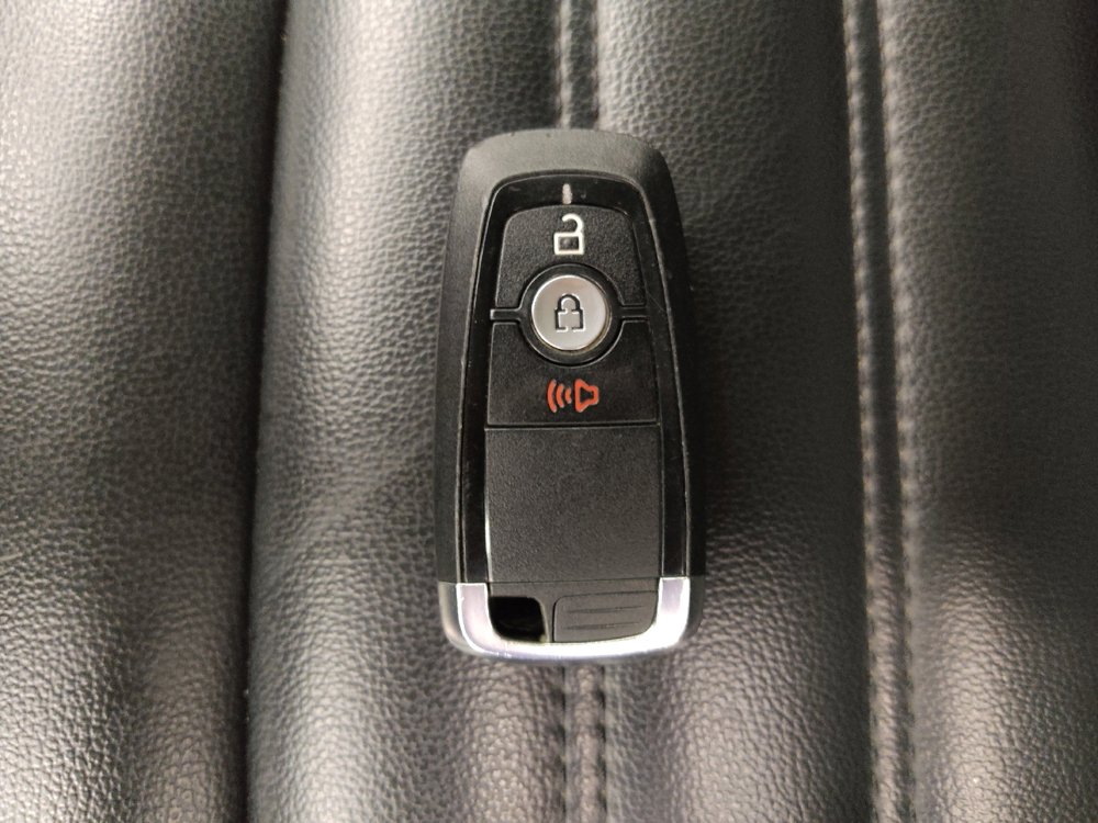 Used 2024 Ford Edge SEL image 32