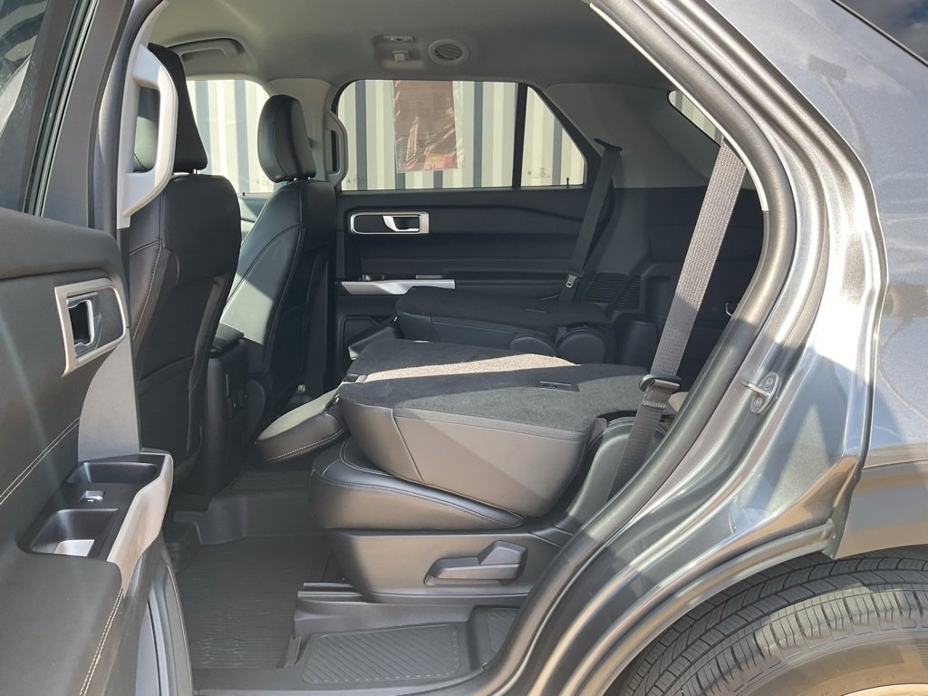 Used 2023 Ford Explorer XLT w/ Equipment Group 202A image 19