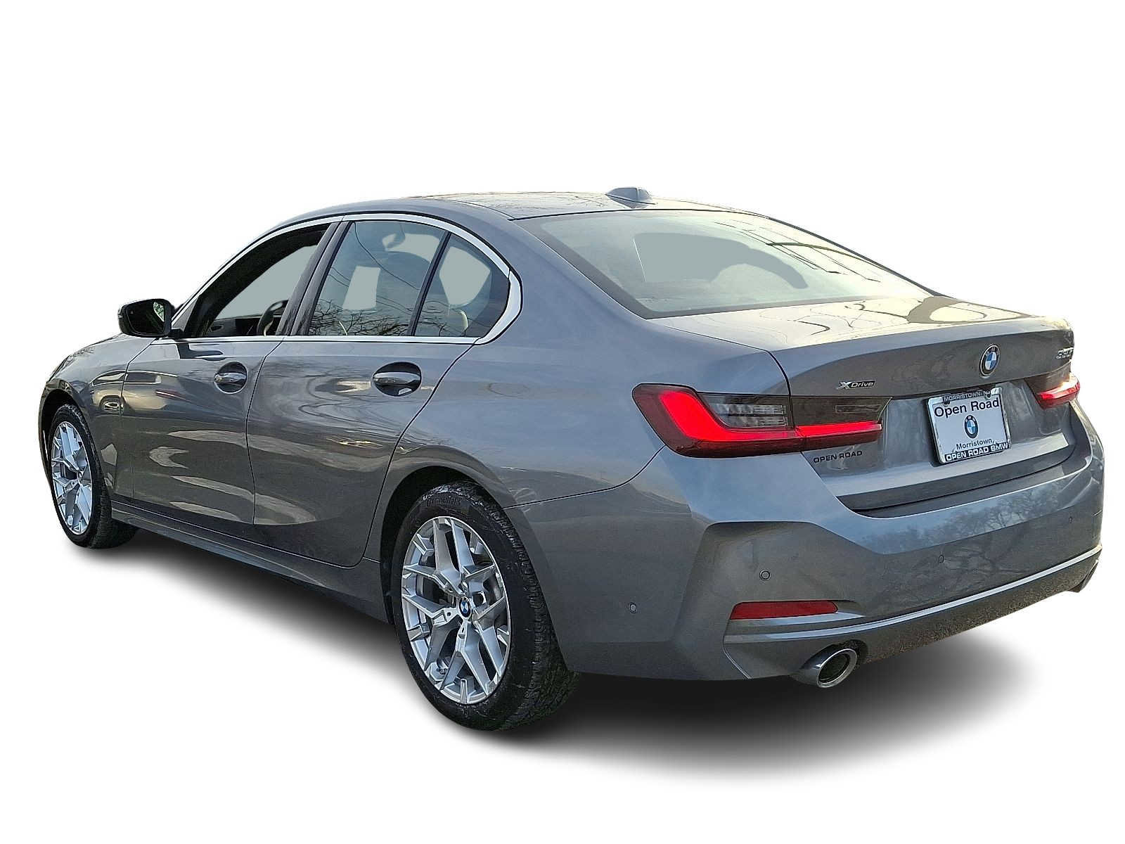Used 2025 BMW 330i xDrive Sedan w/ M Sport Package image 4