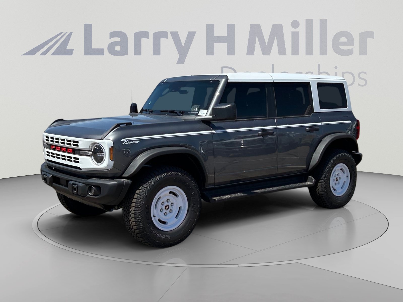 New 2026 Ford Bronco Heritage Edition AWD/4WD image 1