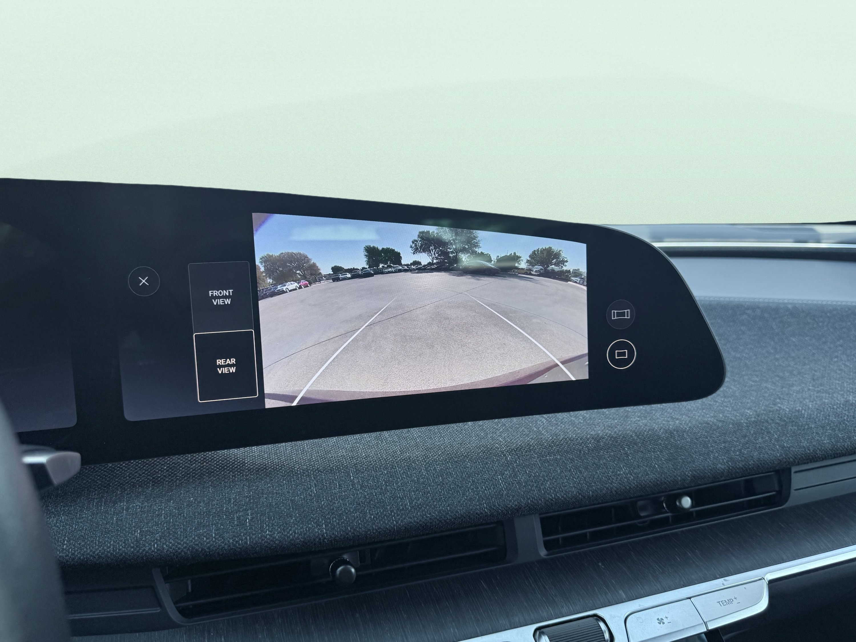 Used 2025 Lucid Air Touring image 89