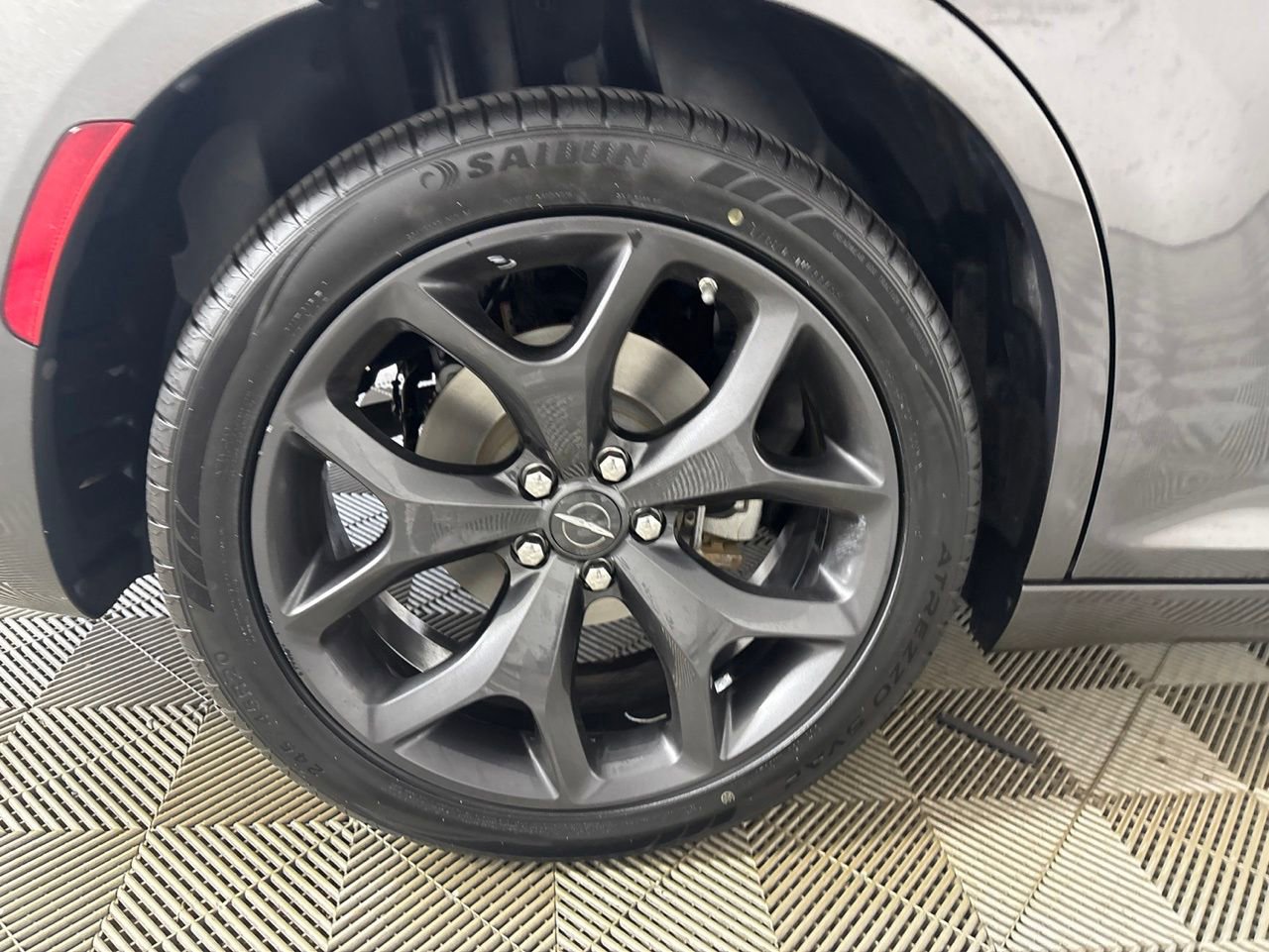 Used 2023 Chrysler 300 S RWD image 31