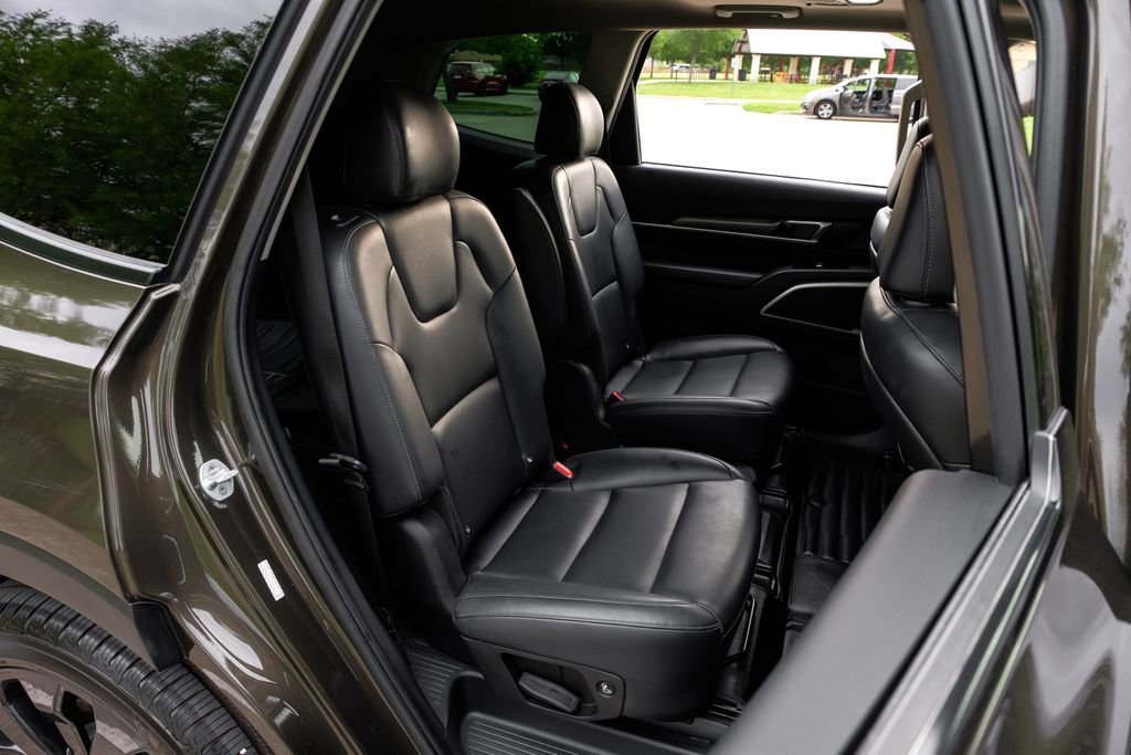 Used 2022 Kia Telluride S image 40