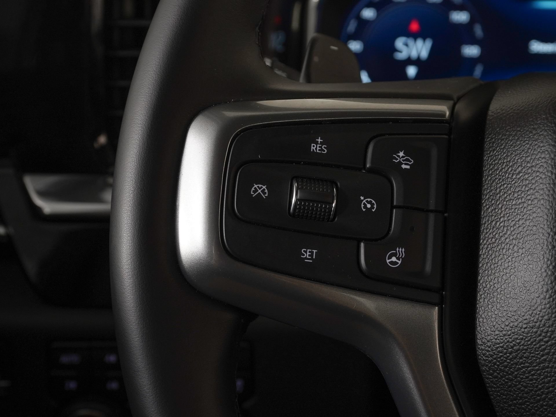 Used 2025 Chevrolet Silverado 1500 LT Trail Boss w/ Convenience Package II AWD/4WD image 19