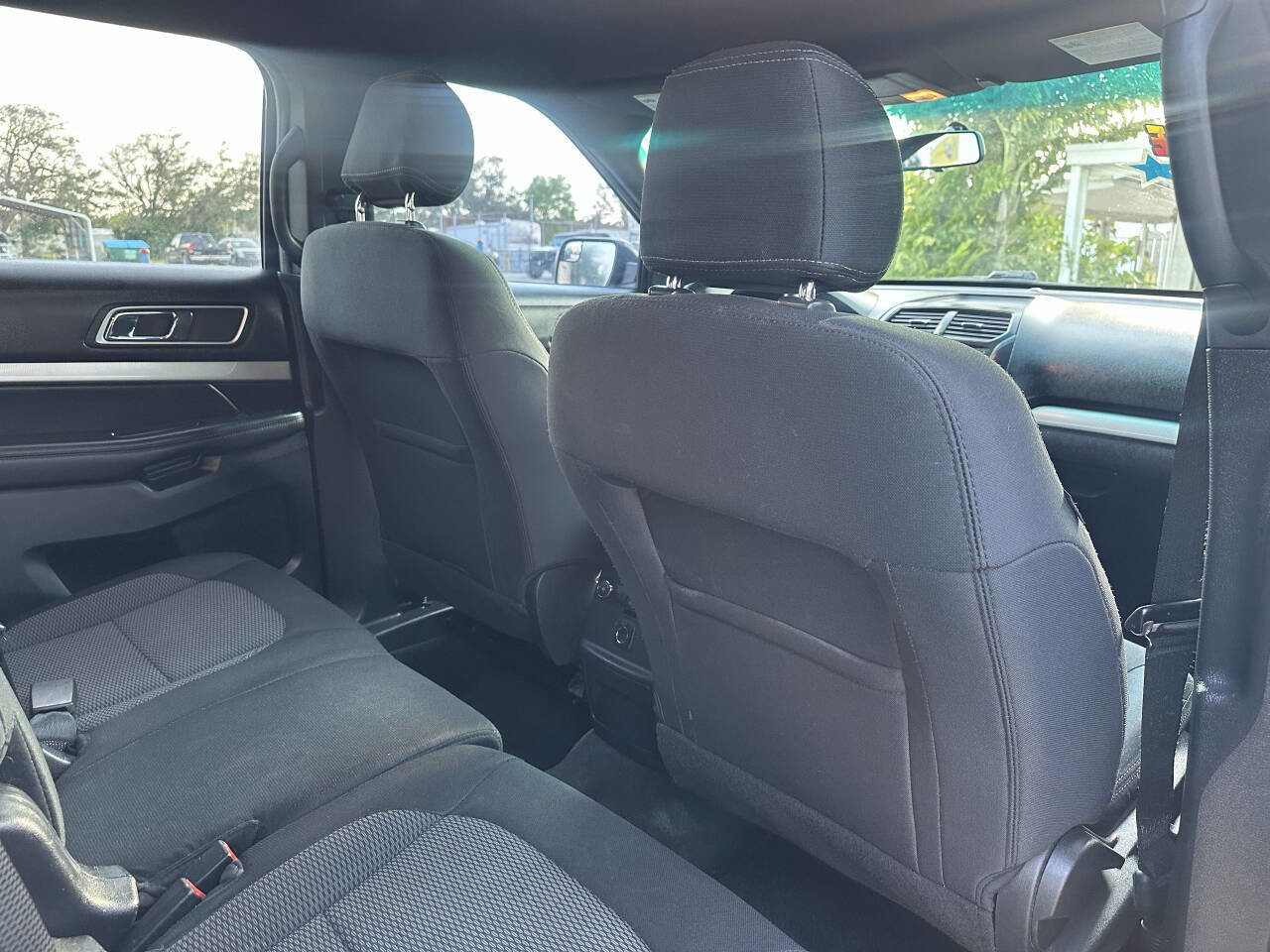 Used 2016 Ford Explorer XLT image 22